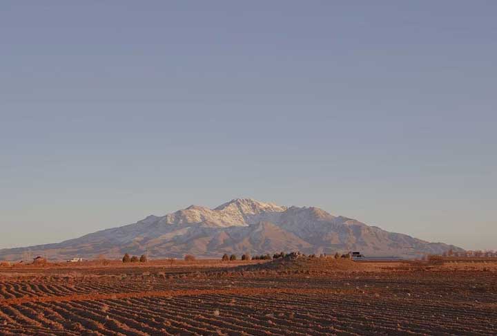 Какова роль Хлестакова в конфликте
