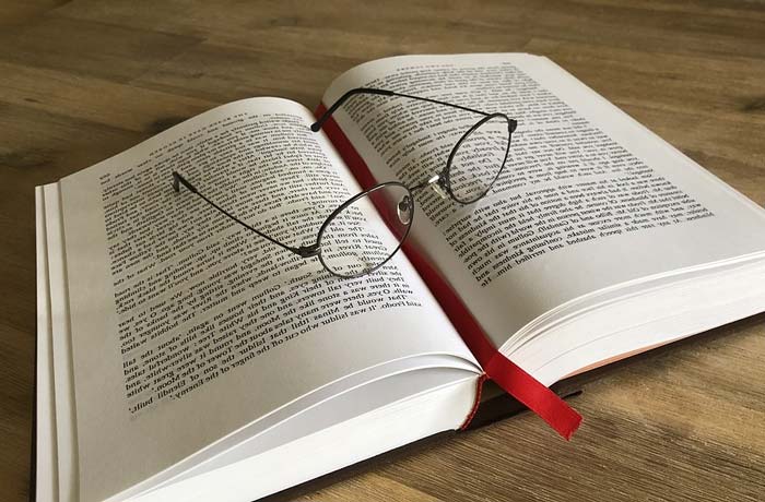 картинка Сочинение Рассказ старого учебника или История старого учебника с прямой речью 6 класс Рассказ старого учебника или История старого учебника