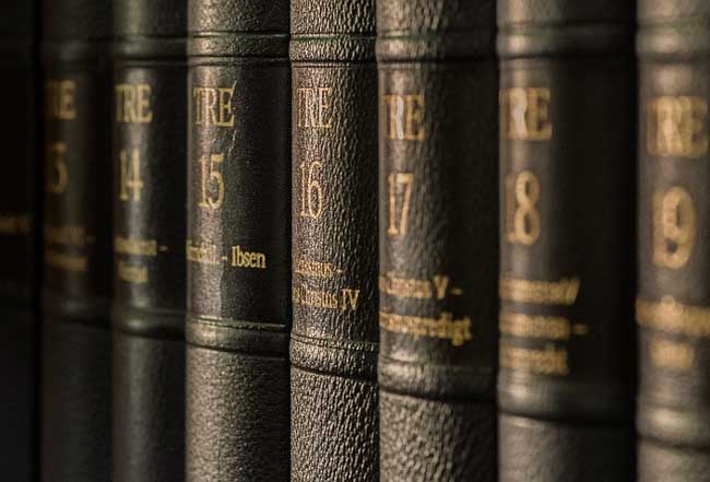 Книги, как люди, имеют свою судьбу, свой характер